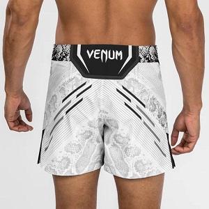 UFC Adrenaline by Venum Shorts de combat pour Hommes Authentic Fight Night / Coupe courte / Blanc / Medium